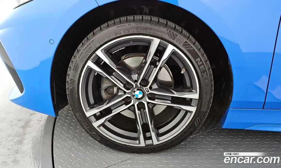 BMW 1-Series 2021 2.0 Автомат в Москве № 229058, фото 14