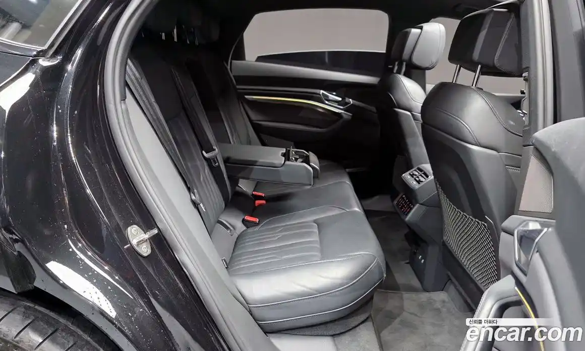 Audi e-tron 2022 0.2 Автомат в Москве № 229701, фото 7