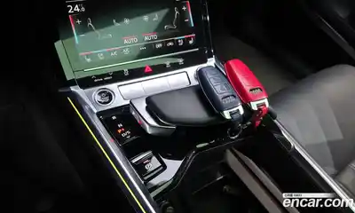 Audi e-tron 2022 0.2 Автомат в Москве № 229701, миниатюра 10