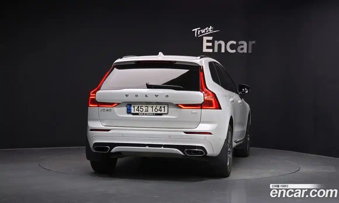 Volvo XC60 2021 2.0 Автомат в Москве № 230586, фото 11