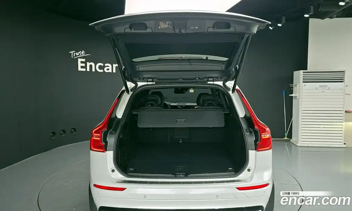 Volvo XC60 2021 2.0 Автомат в Москве № 230586, фото 17