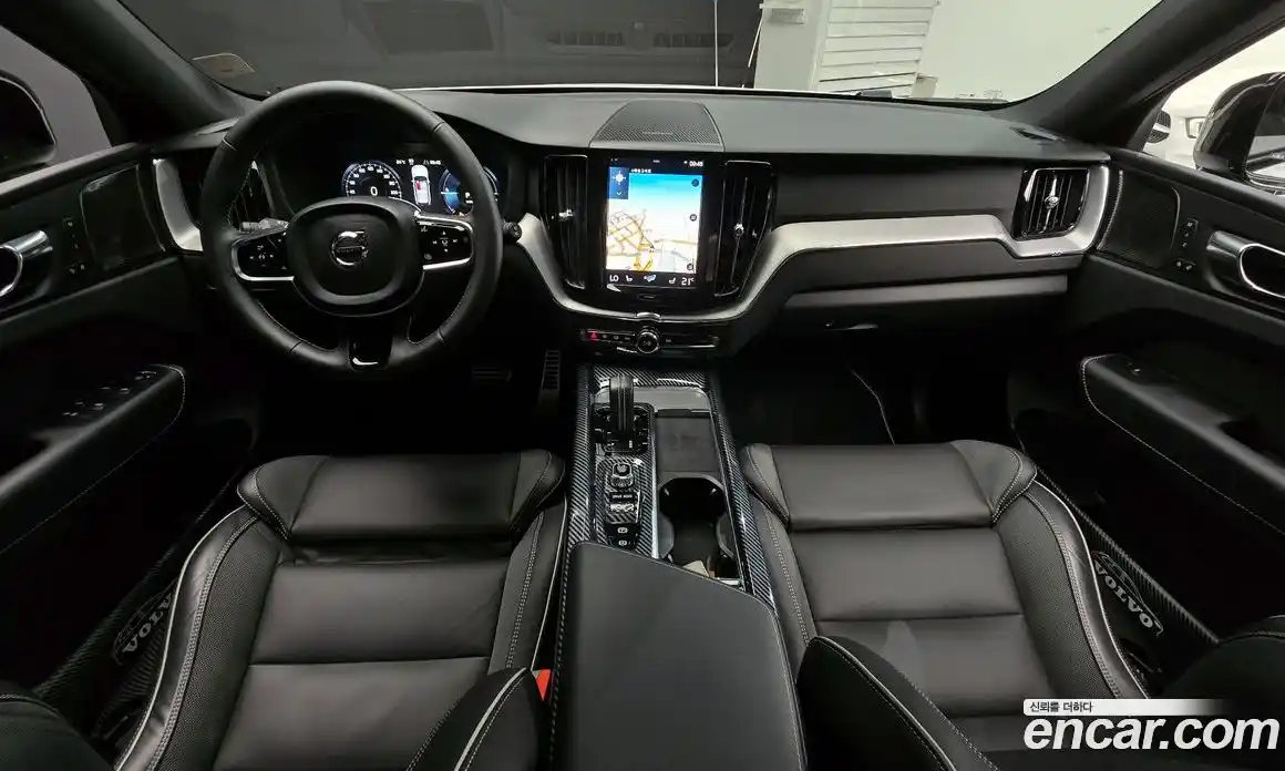 Volvo XC60 2021 2.0 Автомат в Москве № 230586, фото 18