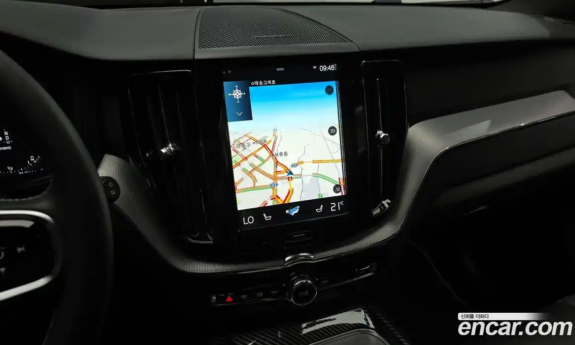 Volvo XC60 2021 2.0 Автомат в Москве № 230586, фото 9