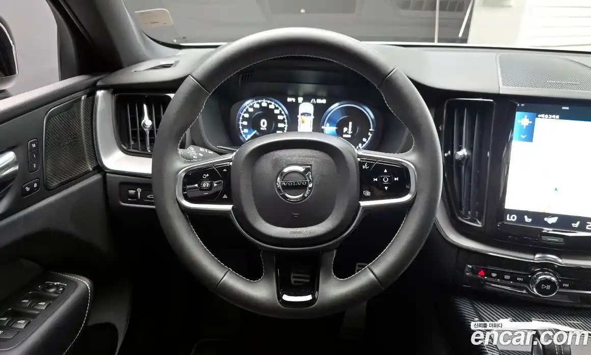 Volvo XC60 2021 2.0 Автомат в Москве № 230586, фото 10