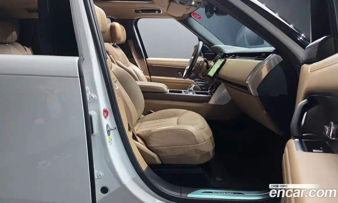 Land Rover Range-Rover 2023 4.4 Автомат в Москве № 231268, фото 20