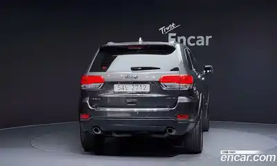 Jeep Cherokee 2018 3.6 Автомат в Москве № 232506, миниатюра 5