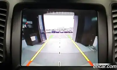 Jeep Cherokee 2018 2.4 Автомат в Москве № 232531, миниатюра 3