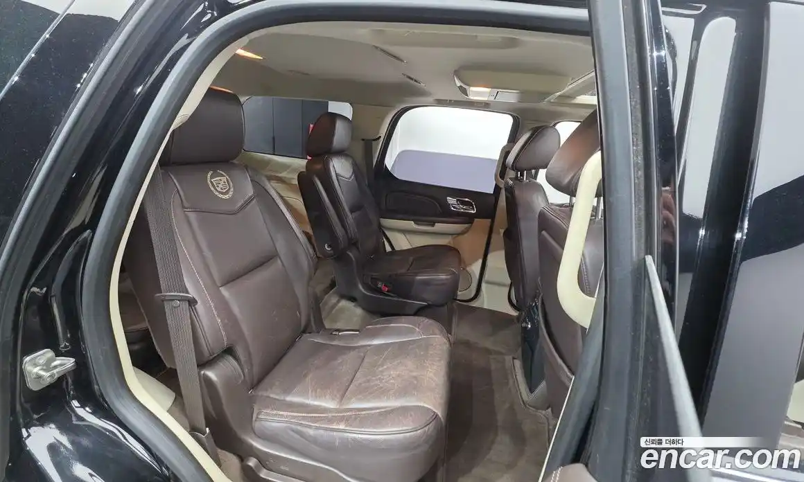 Cadillac Escalade 2012 6.2 Автомат в Москве № 256477, фото 16