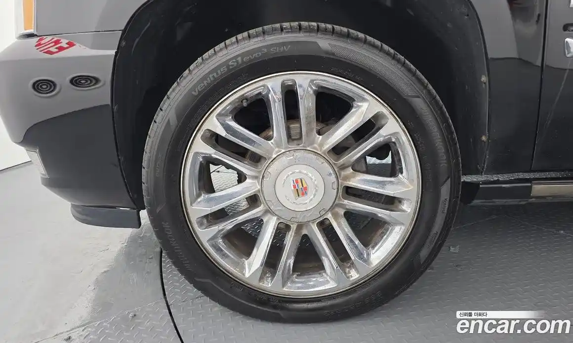 Cadillac Escalade 2012 6.2 Автомат в Москве № 256477, фото 17