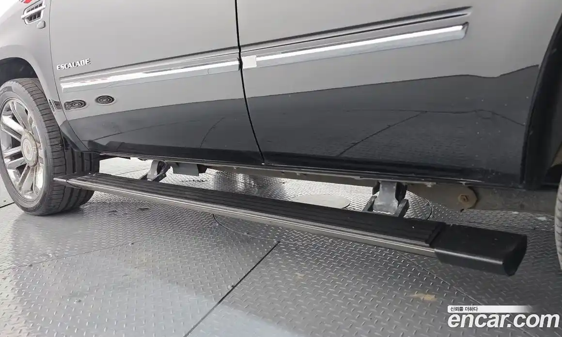 Cadillac Escalade 2012 6.2 Автомат в Москве № 256477, фото 4