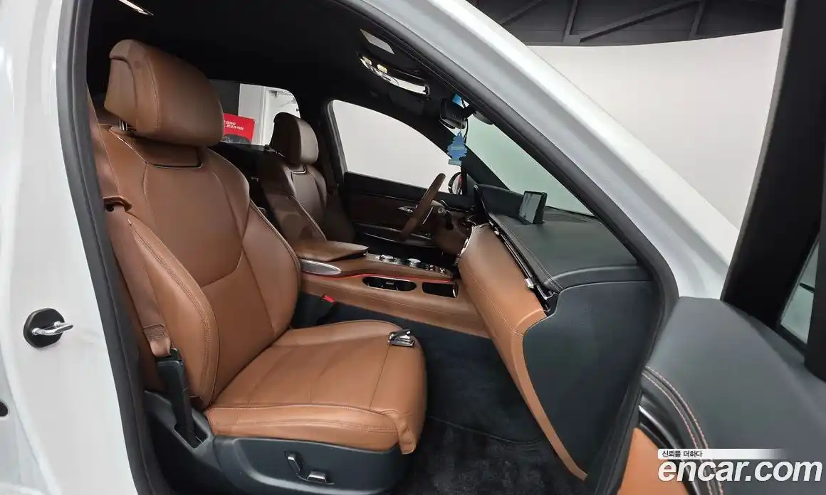 Genesis GV70 2023 2.5 Автомат в Москве № 258404, фото 13