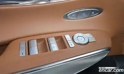 Genesis GV70 2023 2.5 Автомат в Москве № 258404, миниатюра 6