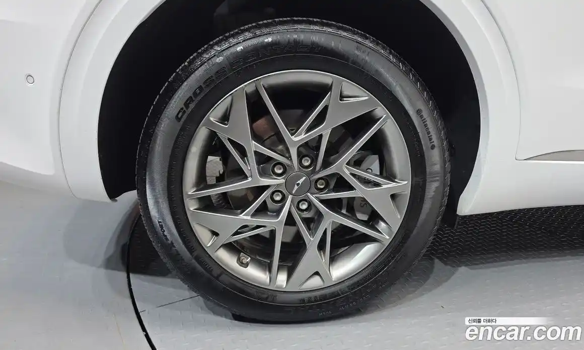 Genesis GV70 2023 2.5 Автомат в Москве № 258404, фото 7