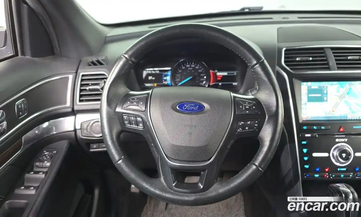 Ford Explorer 2018 2.3 Автомат в Москве № 273470, фото 1