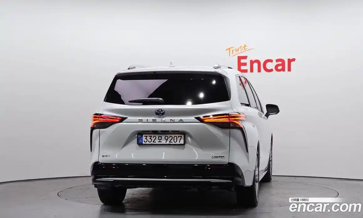 Toyota Sienna 2025 2.5 Автомат в Москве № 279204, фото 12