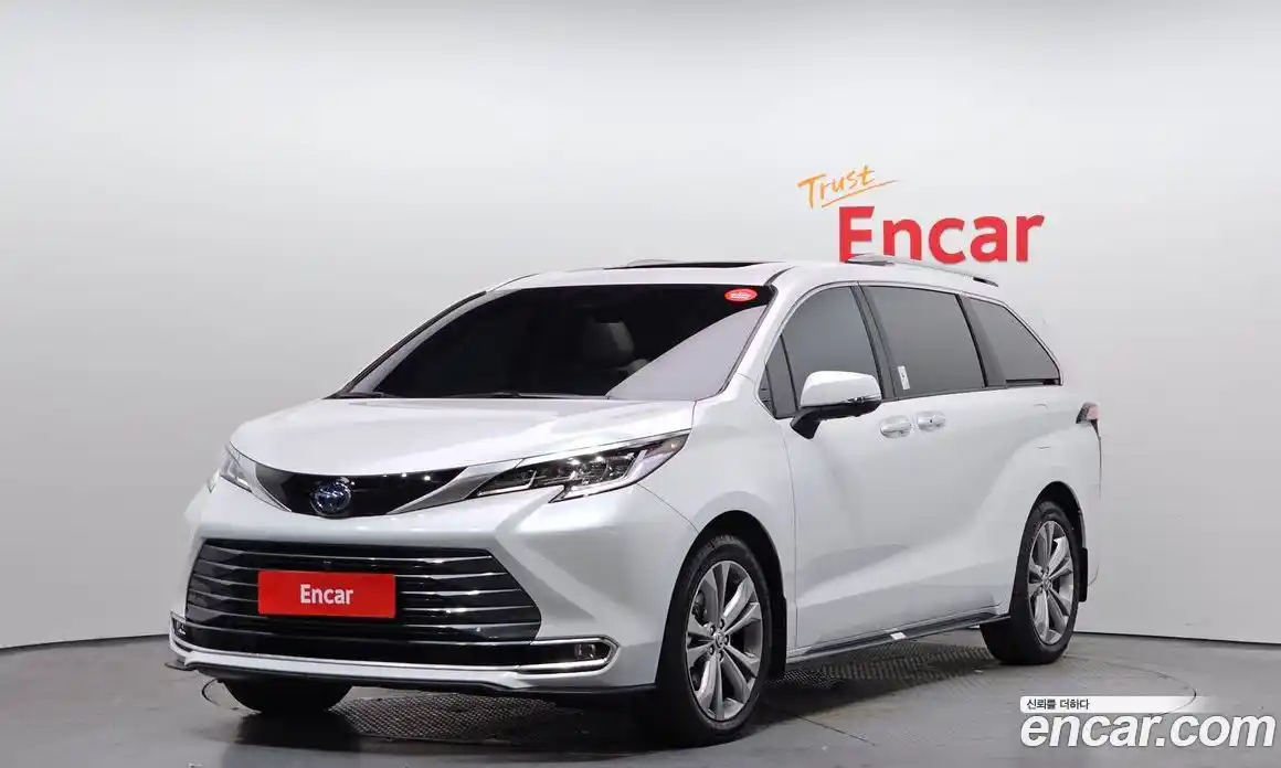 Toyota Sienna 2025 2.5 Автомат в Москве № 279204, фото 19