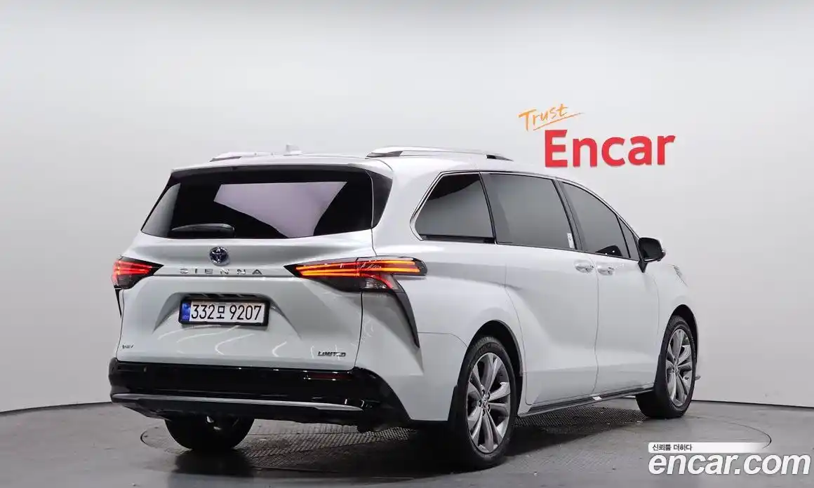 Toyota Sienna 2025 2.5 Автомат в Москве № 279204, фото 20