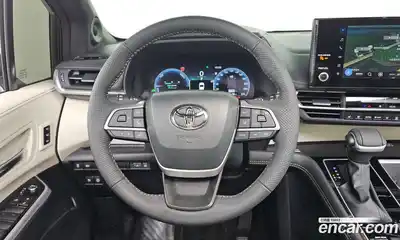 Toyota Sienna 2025 2.5 Автомат в Москве № 279204, миниатюра 7