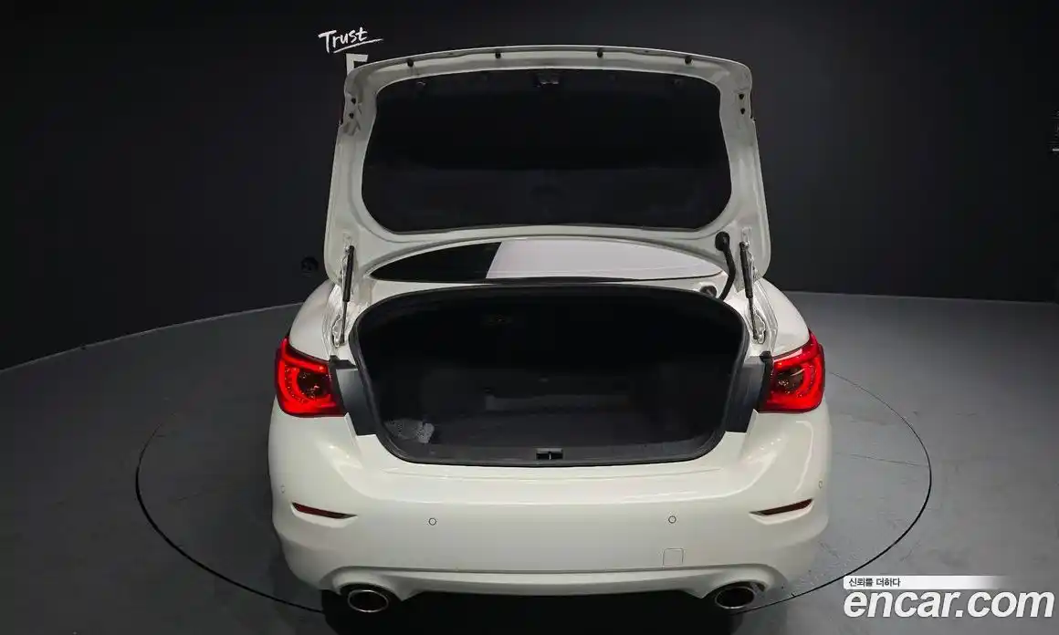 Infiniti Q50 2016 3.5 Автомат в Москве № 284126, фото 12