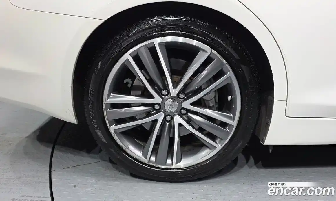 Infiniti Q50 2016 3.5 Автомат в Москве № 284126, фото 9