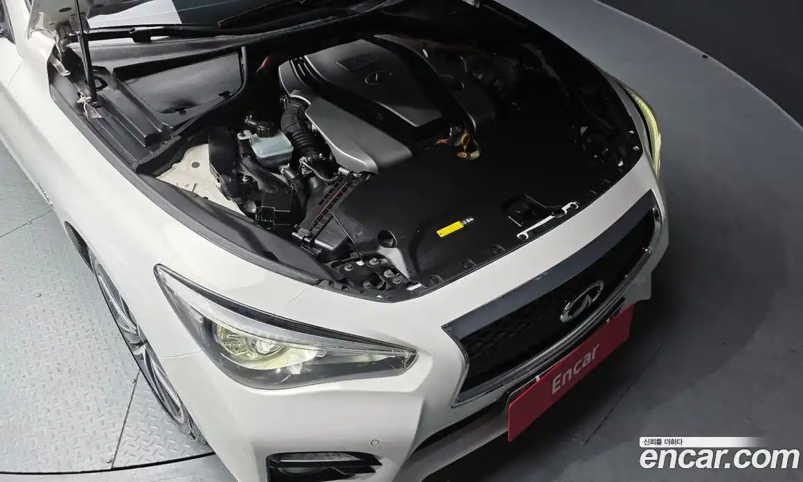 Infiniti Q50 2016 3.5 Автомат в Москве № 284126, фото 10