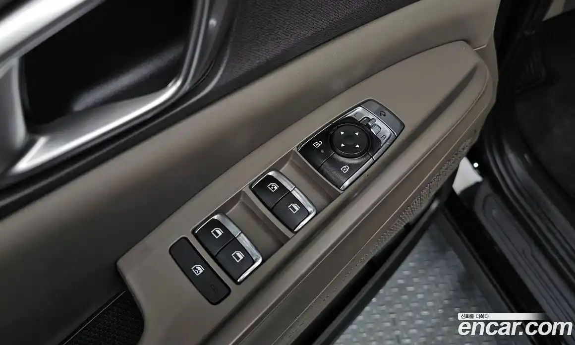 Kia Canival 2025 2.2 Автомат в Москве № 285971, фото 3