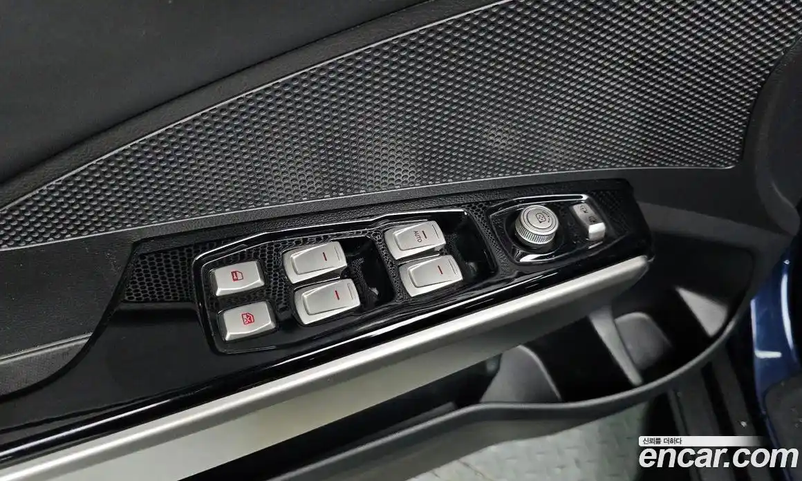 SsangYong TIBOLI 2016 1.6 Автомат в Москве № 287672, фото 12