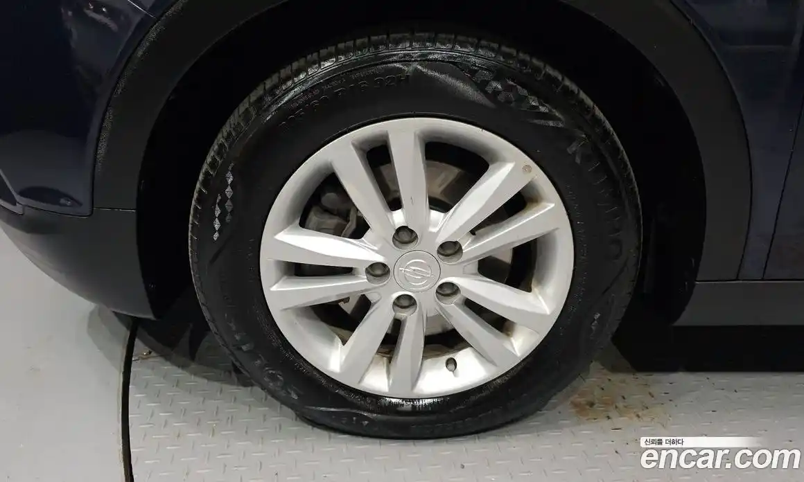 SsangYong TIBOLI 2016 1.6 Автомат в Москве № 287672, фото 15