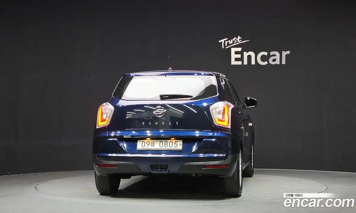 SsangYong TIBOLI 2016 1.6 Автомат в Москве № 287672, фото 16