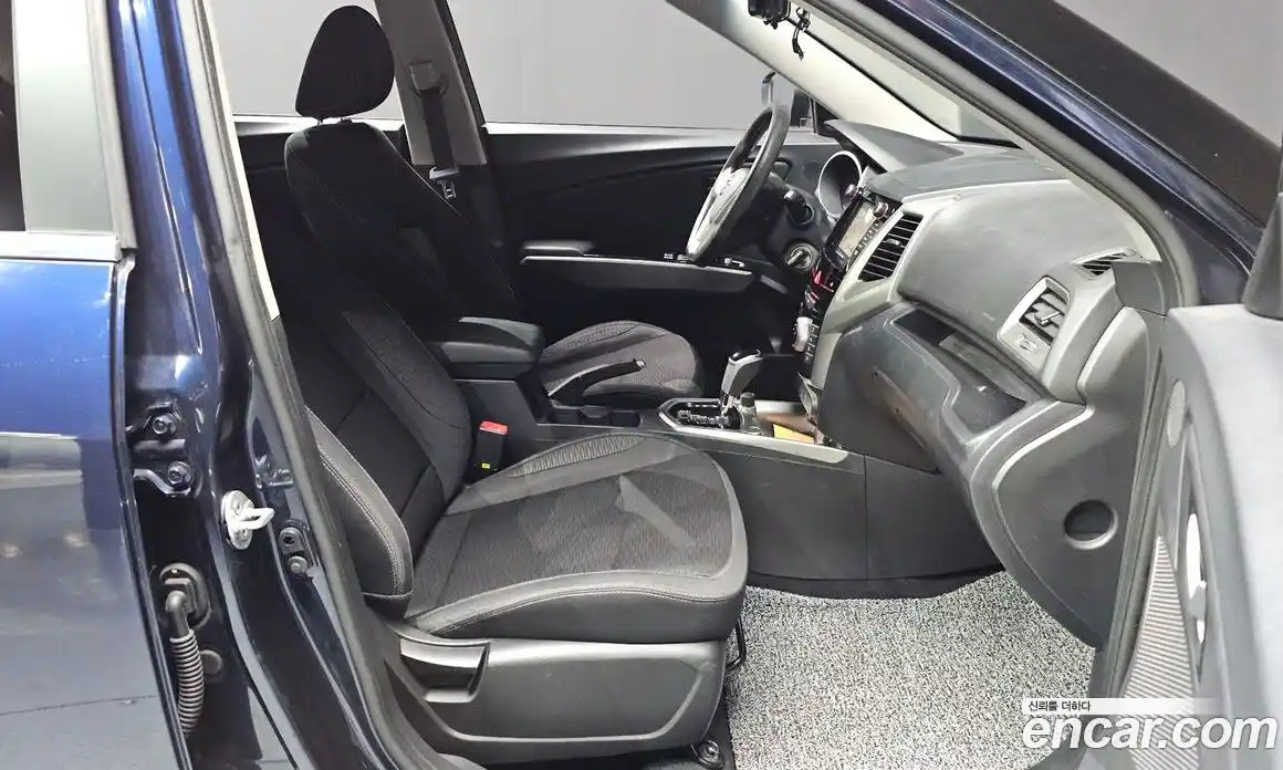 SsangYong TIBOLI 2016 1.6 Автомат в Москве № 287672, фото 3