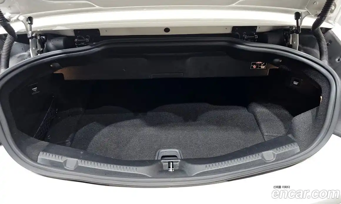 Mercedes-Benz E-Class 2020 1.9 Автомат в Москве № 291043, фото 18