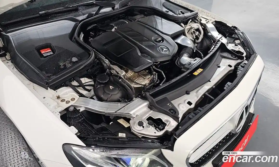 Mercedes-Benz E-Class 2020 1.9 Автомат в Москве № 291043, фото 3