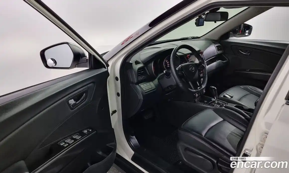 SsangYong TIBOLI 2016 1.6 Автомат в Москве № 29565, фото 15