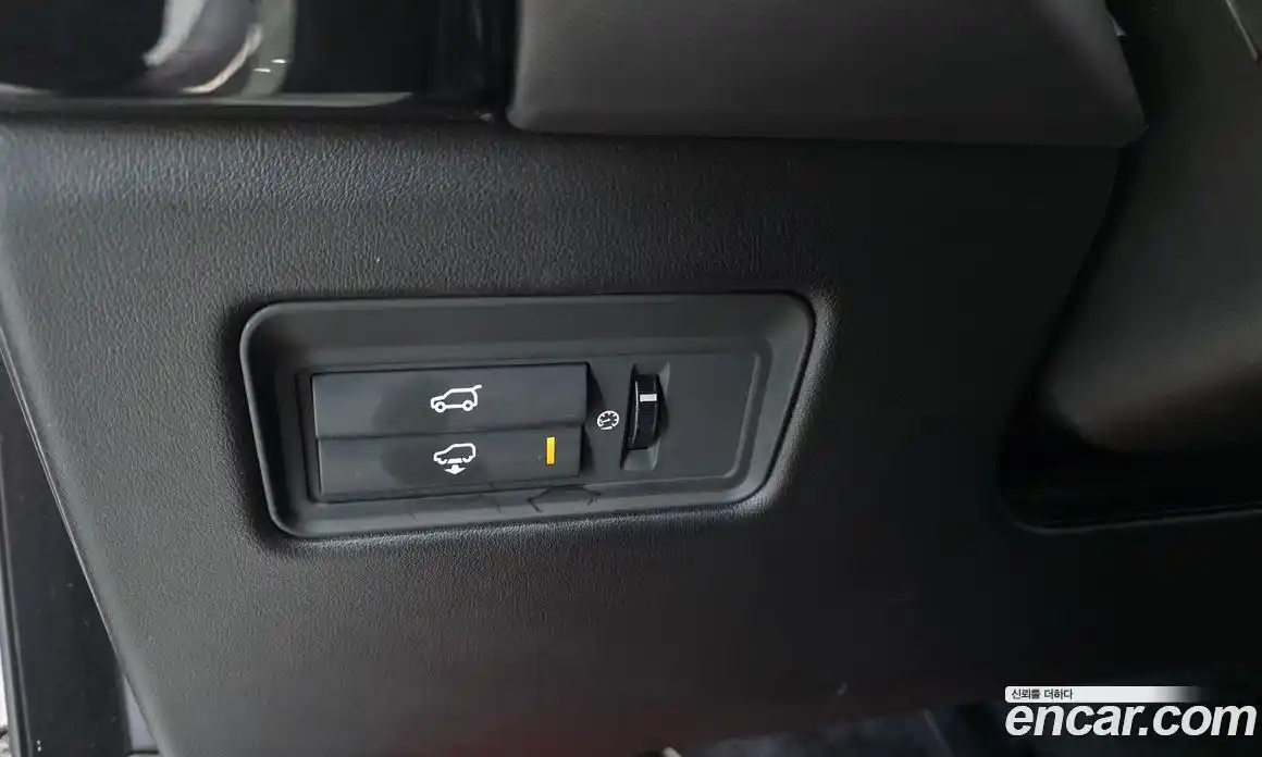 Land Rover Range-Rover 2015 4.4 Автомат в Москве № 296166, фото 13