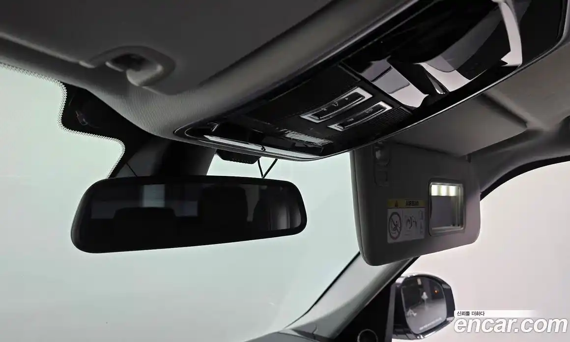 Land Rover Range-Rover 2015 4.4 Автомат в Москве № 296166, фото 14