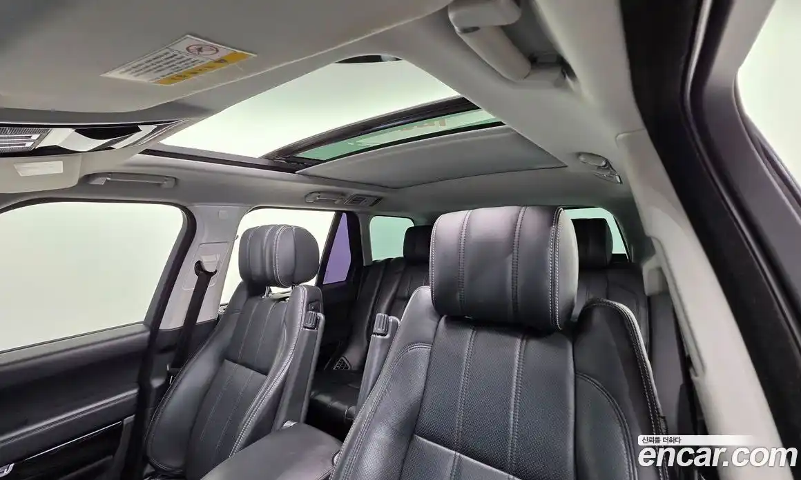 Land Rover Range-Rover 2015 4.4 Автомат в Москве № 296166, фото 20