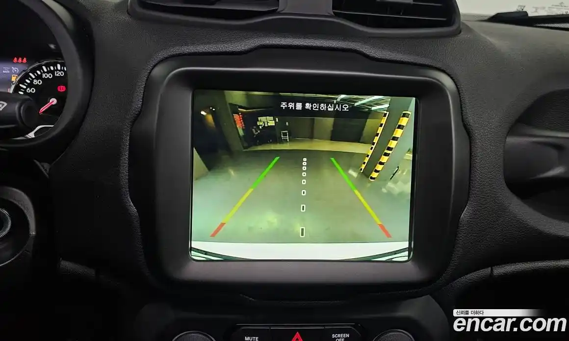 Jeep Renegade 2022 1.3 Автомат в Москве № 302161, фото 13