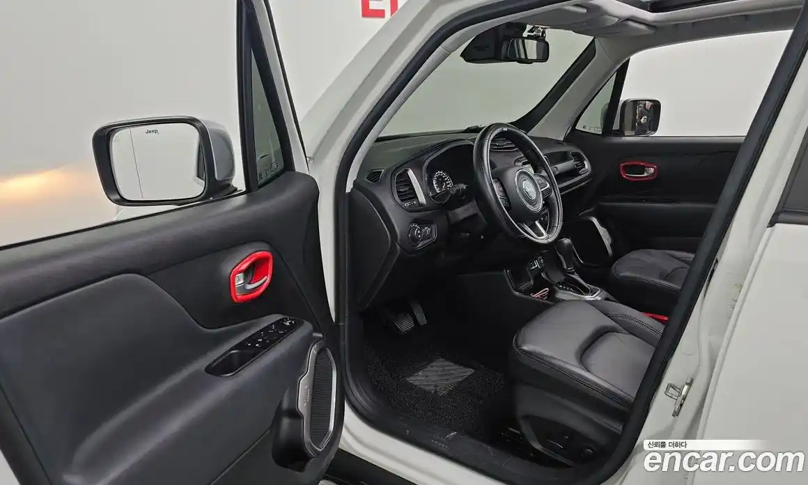 Jeep Renegade 2022 1.3 Автомат в Москве № 302161, фото 20
