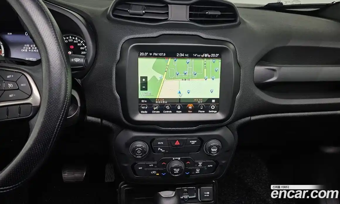 Jeep Renegade 2022 1.3 Автомат в Москве № 302161, фото 9