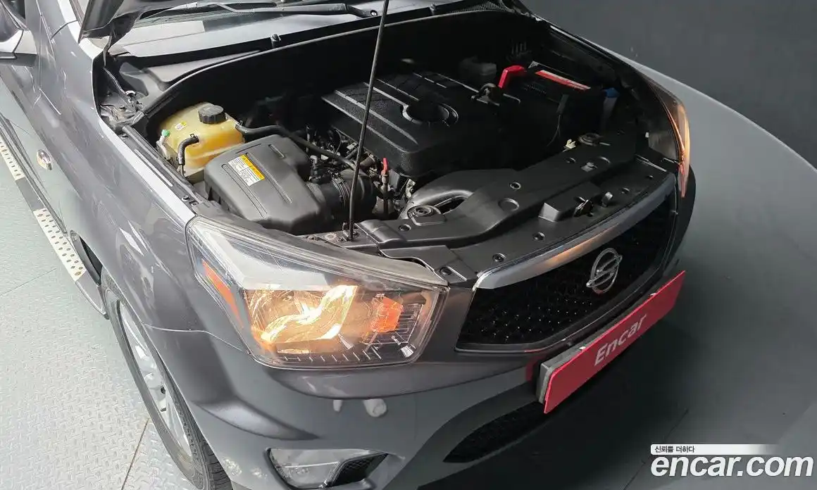 SsangYong Korando 2015 2.0 Автомат в Москве № 30402, фото 16