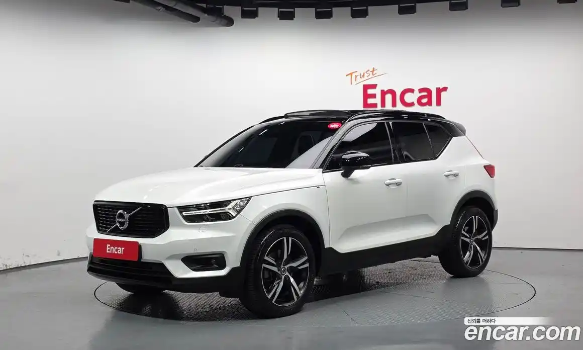 Volvo XC40 2020 2.0 Автомат в Москве № 312520, фото 15
