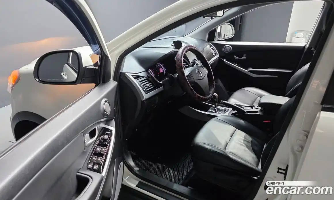 SsangYong Korando 2015 2.0 Автомат в Москве № 31494, фото 13