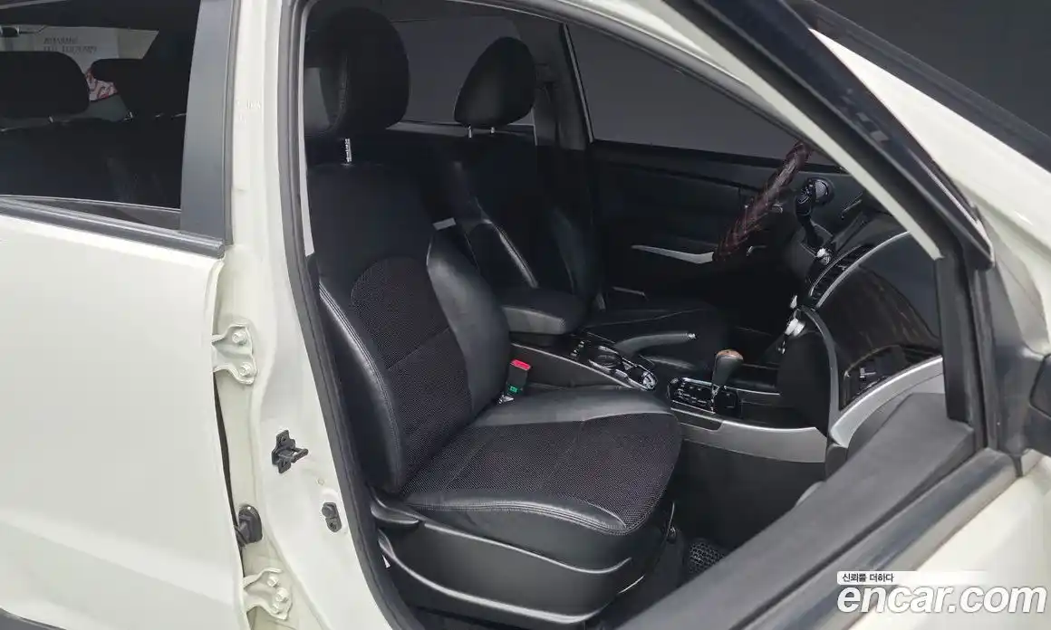 SsangYong Korando 2015 2.0 Автомат в Москве № 31494, фото 17