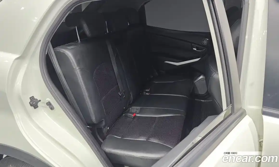 SsangYong Korando 2015 2.0 Автомат в Москве № 31494, фото 4