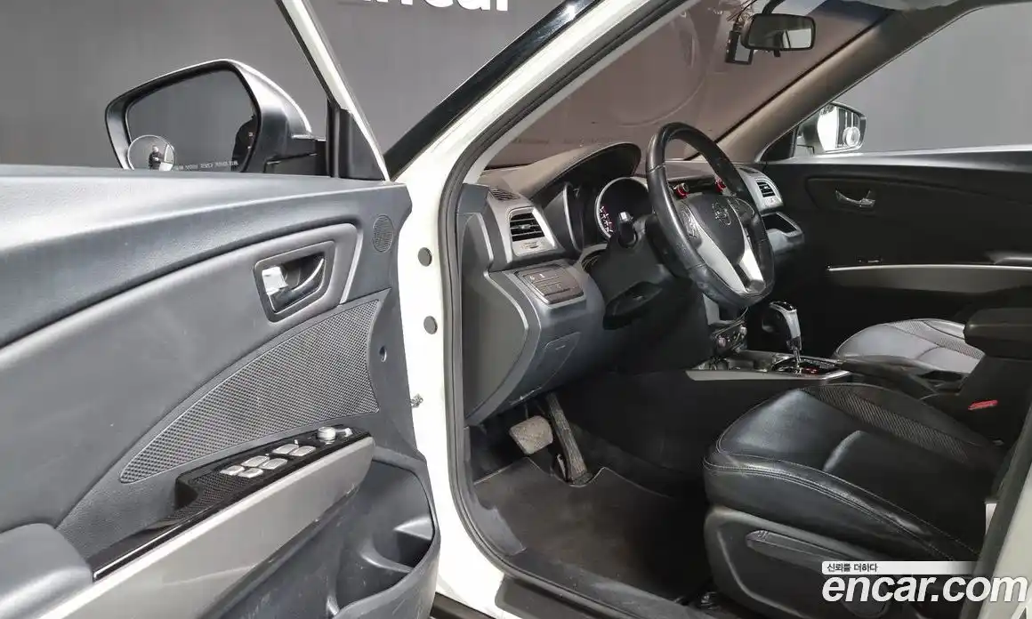 SsangYong TIBOLI 2015 1.6 Автомат в Москве № 31559, фото 12