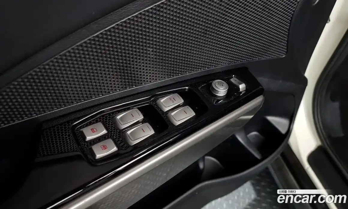 SsangYong TIBOLI 2015 1.6 Автомат в Москве № 31559, фото 6