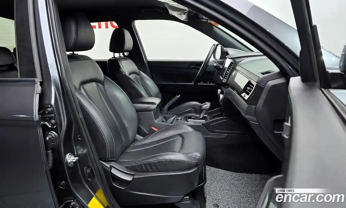 SsangYong Rexton 2021 2.2 Автомат в Москве № 31985, фото 3