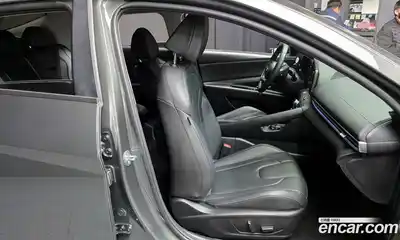 Hyundai Avante 2024 1.6 Автомат в Москве № 331140, миниатюра 12