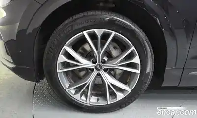 Audi Q8 2021 3.0 Автомат в Москве № 343733, миниатюра 12