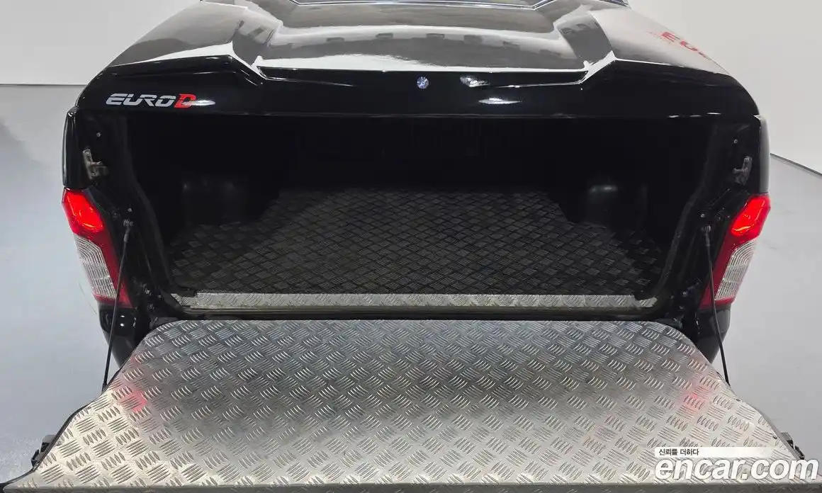 SsangYong Korando 2015 2.0 Автомат в Москве № 35764, фото 16